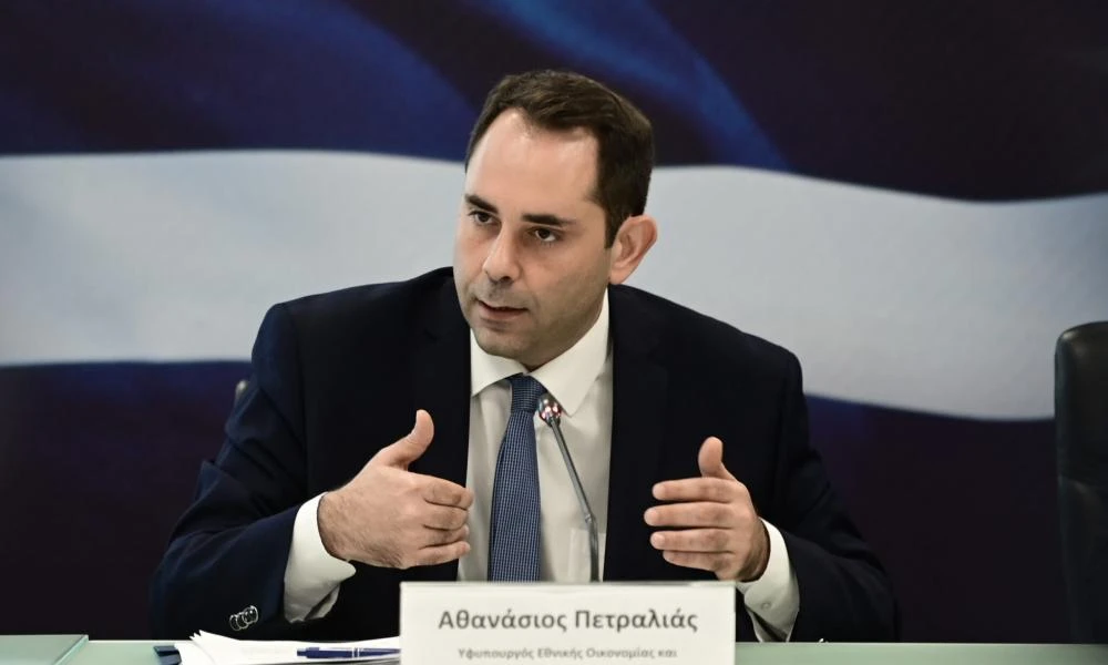 Πετραλιάς: "Πρέπει να συνεχίσουμε με την ίδια δημοσιονομική σταθερότητα στην οικονομική μας πολιτική"